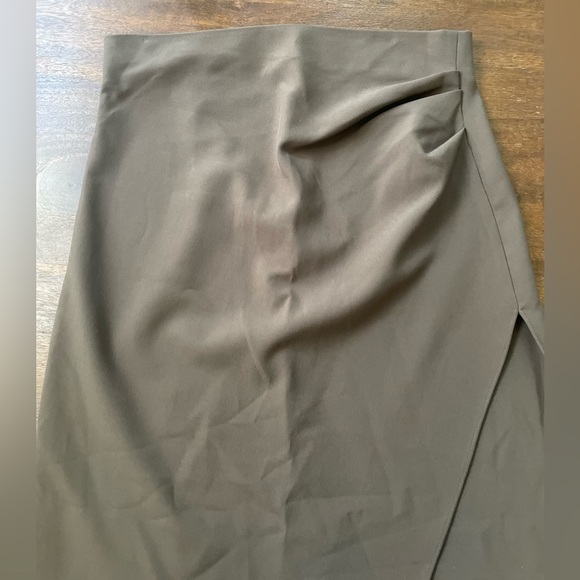 NWT Zara Pencil Maxi Side Slit Brown Skirt Ruched Zip Size XL Resort Cruise - Picture 5 of 13